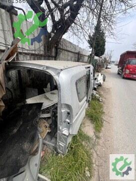 Fiat Doblo Sağ Arka Çamurluk çıkma parça