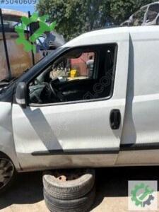 Çıkma Sol Ön Kapı — Fiat Doblo
