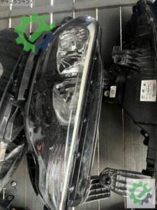 Fiat Egea Orijinal Çıkma Far