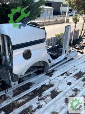 Fiat Fiorino Sağ Arka Çamurluk çıkma parça
