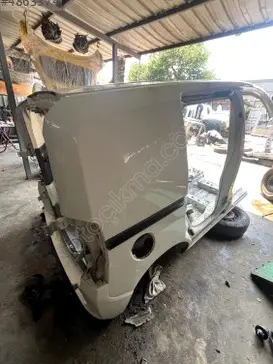 Fiat Fiorino Sağ Arka Çamurluk çıkma parça