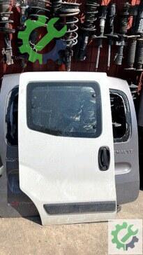 Fiat Fiorino Sağ Sürgülü Kapı çıkma parça