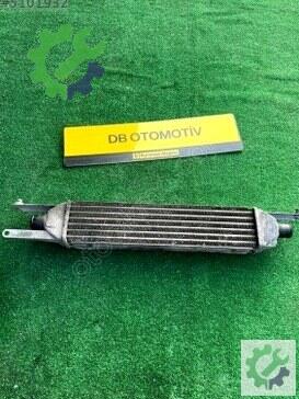 Fiat Linea Intercooler Radyatörü çıkma parça