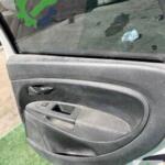 Çıkma Kapı Döşemesi — Fiat Linea