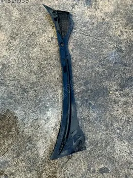 Fiat Linea Ön Cam Izgarası çıkma parça