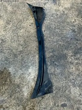 Fiat Linea Ön Cam Izgarası çıkma parça