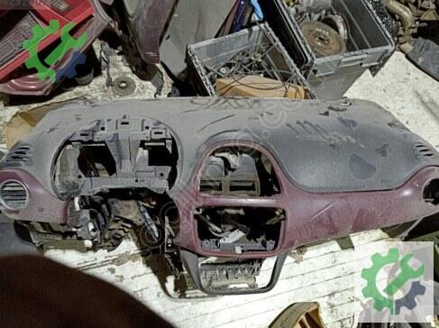 Fiat 500 Torpido çıkma parça