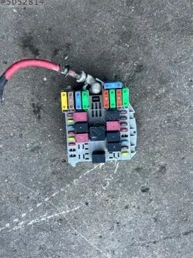 Fiat Linea Sigorta Kutusu çıkma parça