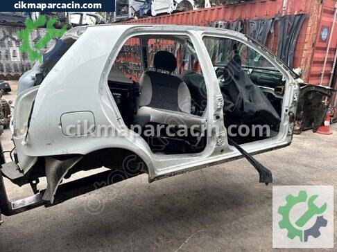 Fiat Palio Sağ Arka Çamurluk çıkma parça
