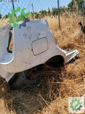 Fiat Palio Sağ Arka Çamurluk çıkma parça