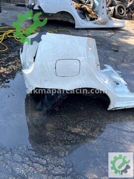 Fiat Palio Sağ Arka Çamurluk çıkma parça
