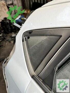 Ford Fiesta Kelebek Camı çıkma parça