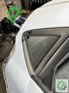 Ford Fiesta Kelebek Camı Çıkma