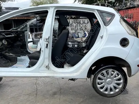 Ford Fiesta Komple Arka çıkma parça