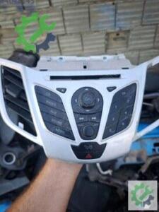 Çıkma Orijinal Teyp Ford Fiesta 8A6T-18C815-BR