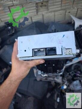 Ford Fiesta Teyp 8A6T-18C815-BR çıkma parça