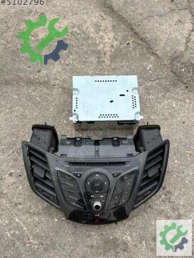 Ford Fiesta MP3 Çalar çıkma parça