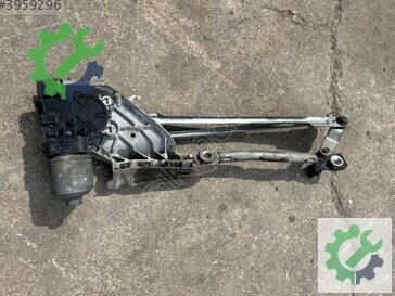 Ford Fiesta Ön Cam Motoru çıkma parça