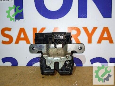 Ford Fiesta Bagaj Kilidi 2008-2013 çıkma parça