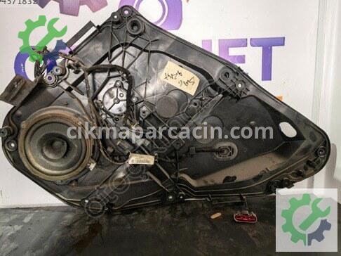 Ford Fiesta Kapı çıkma parça