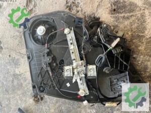 Ford Fiesta Sağ Arka Cam Krikosu Çıkma