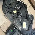 Ford Fiesta Orijinal Çıkma Sağ Arka Cam Krikosu