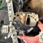 Ford Fiesta Sağ Arka Kapı Kilidi Çıkma