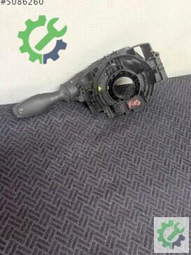 Ford Fiesta Sinyal Kolu çıkma parça