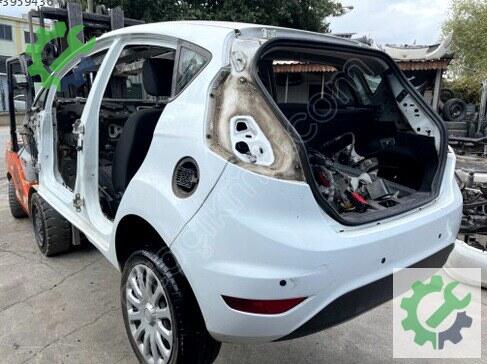 Ford Fiesta Sol Arka Çamurluk çıkma parça