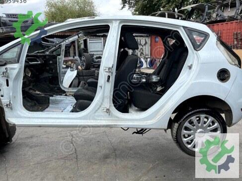 Ford Fiesta Sol Arka Çamurluk çıkma parça
