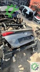 Honda Civic Bagaj Kapağı Çıkma