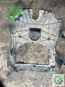 Honda Civic Motor Alt Muhafaza Çıkma
