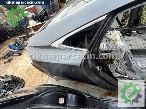 Honda Civic Sağ Arka Çamurluk çıkma parça