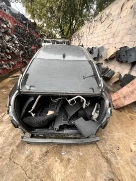 Honda Civic Arka Tavan Çıtası çıkma parça