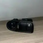 Hyundai Accent Flaşör Düğmesi Çıkma