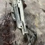 Jeep Cherokee Ön Kaput Menteşesi Çıkma