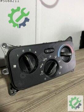 Jeep Cherokee Klima Kontrol Paneli çıkma parça