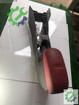 Jeep Renegade Orta Konsol çıkma parça