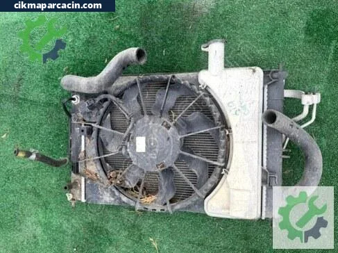 Kia Cerato Radyatör çıkma parça