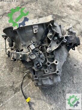 Kia Cerato Şanzıman Komple çıkma parça