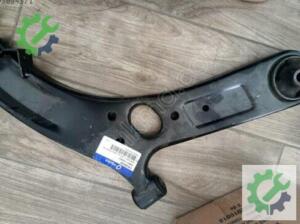 Sıfır Orijinal Salıncak (Alt Tabla) Kia Rio 545011W000