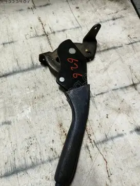 Mazda 626 El Freni çıkma parça