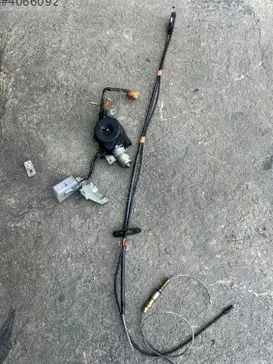 Mazda 121 Anten çıkma parça