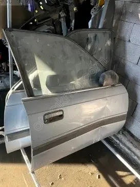 Mazda 626 Sağ Ön Kapı çıkma parça