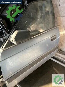 Mazda 626 Sol Ön Kapı çıkma parça