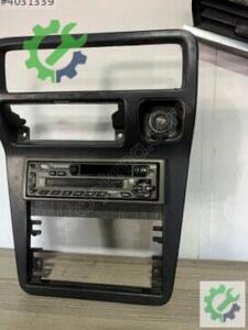 Mazda 121 Teyp Çerçevesi Çıkma