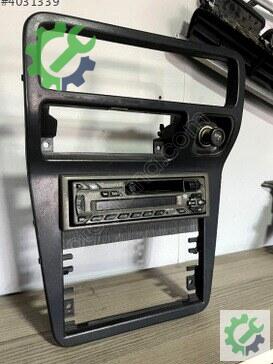 Mazda 121 Teyp Çerçevesi çıkma parça