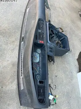 Mazda 3 Torpido çıkma parça