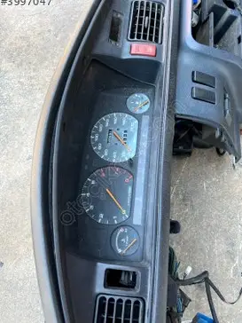 Mazda 3 Torpido çıkma parça