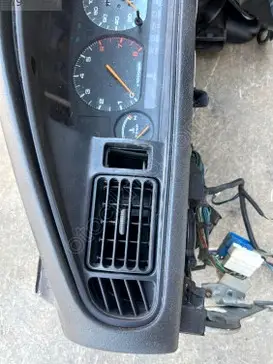 Mazda 3 Torpido çıkma parça